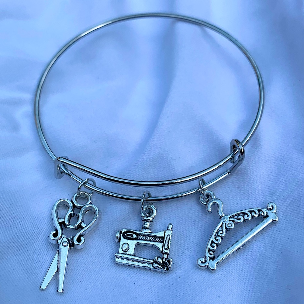 Brand New! Handmade! Adjustable Charm Bangle Bracelet!